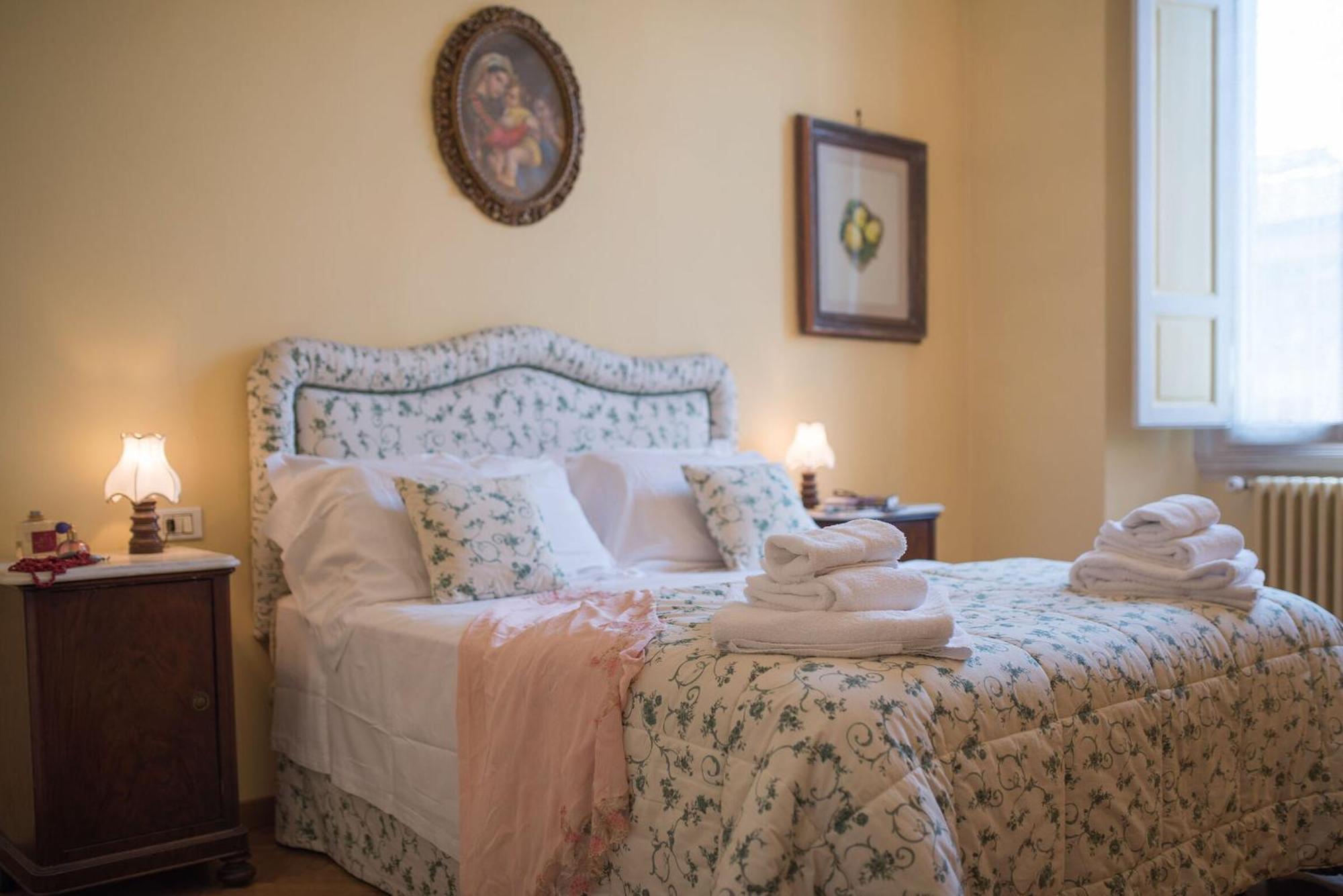Italian Experience-Duomo Suite Florence Exterior photo