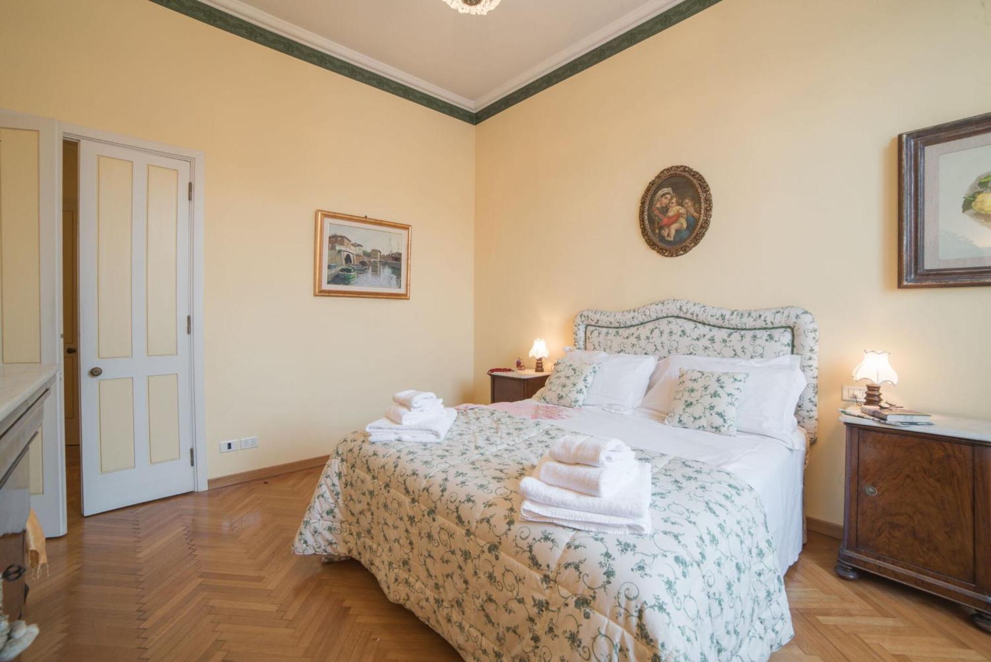 Italian Experience-Duomo Suite Florence Exterior photo